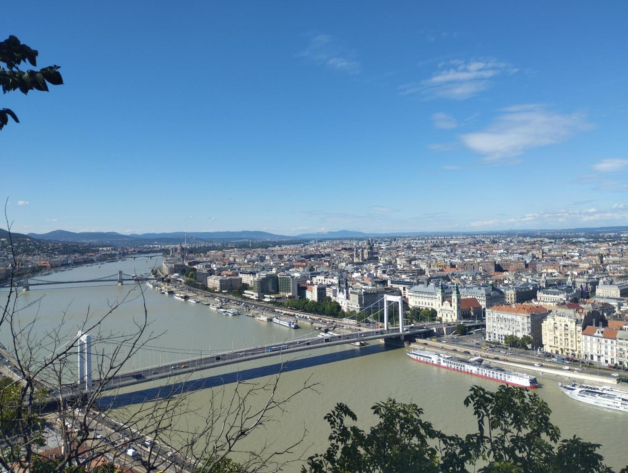 Free Parking Garage! Downtown Apartment Close To New York Cafe Budapešť Exteriér fotografie