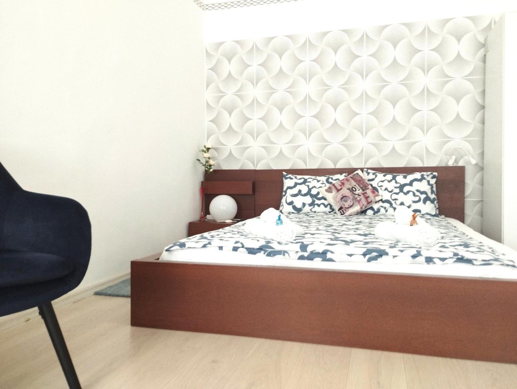 Free Parking Garage! Downtown Apartment Close To New York Cafe Budapešť Exteriér fotografie